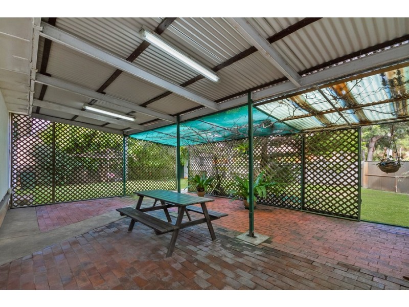 23 Beach Street, Belmont South NSW 2280