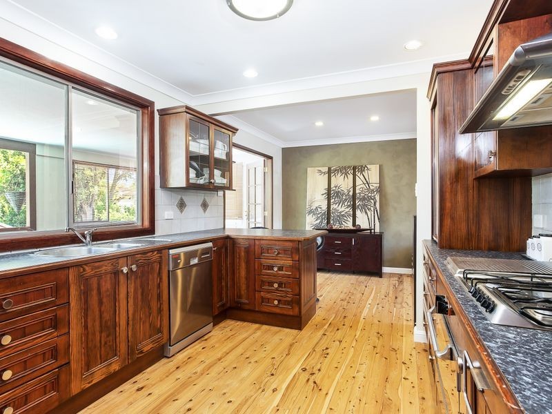 2 Redondo Road, Valentine NSW 2280