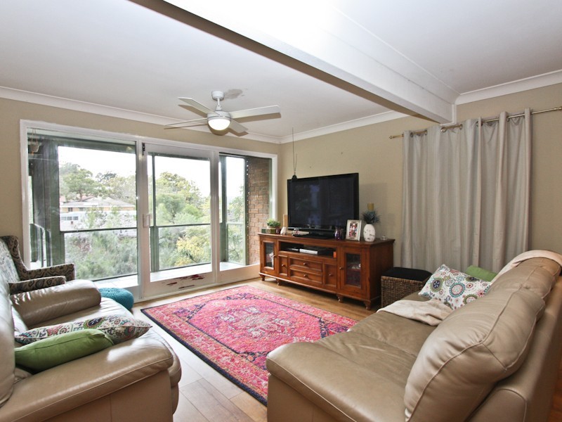 4 Pannamena Crescent, Eleebana NSW 2282