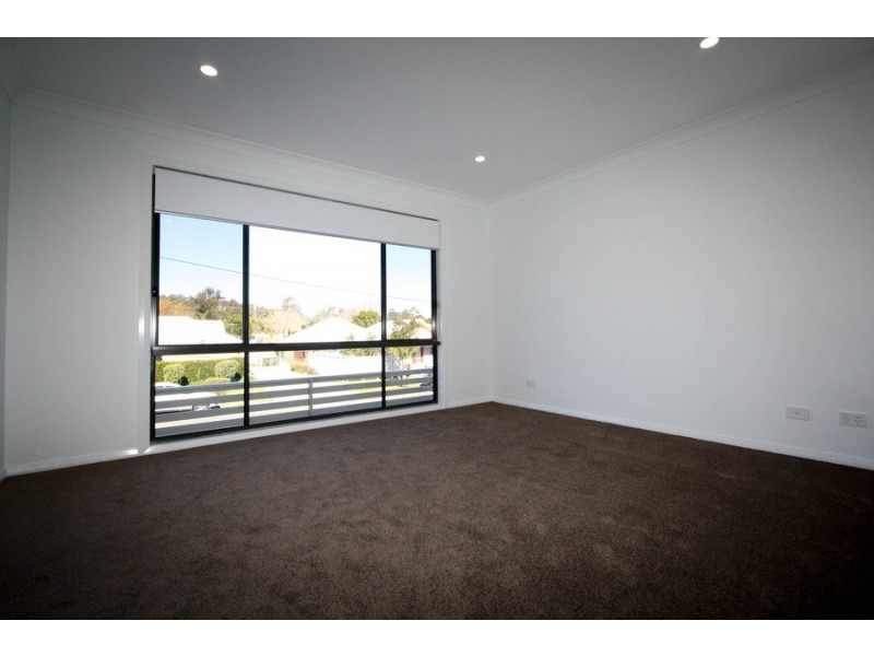 1b/1-3 Lake Street, Warners Bay NSW 2282