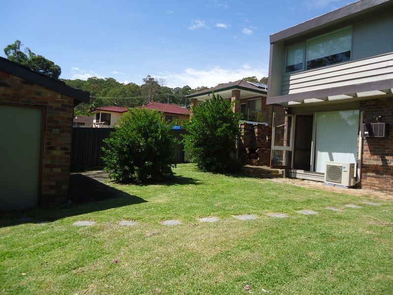 10 Ian Street, Eleebana NSW 2282