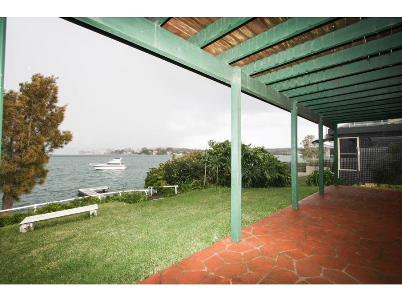 44 Sealand Road, Fishing Point NSW 2283