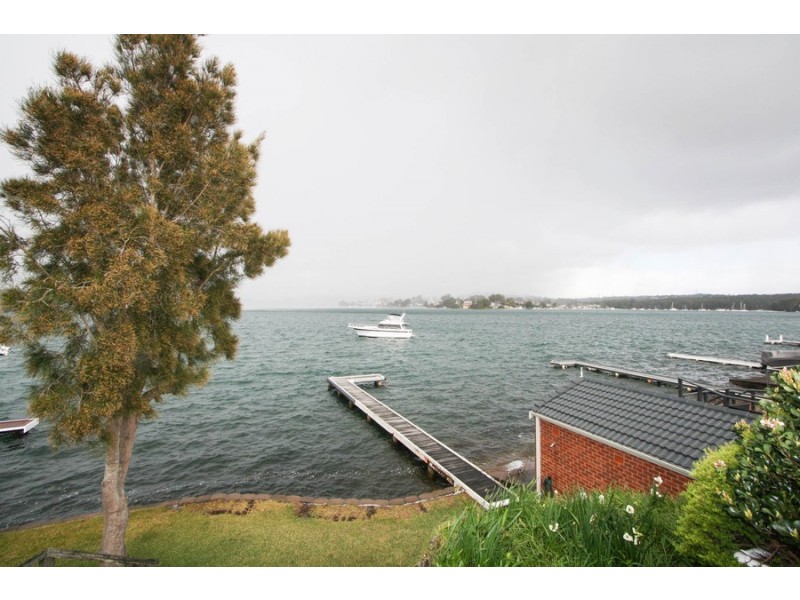 44 Sealand Road, Fishing Point NSW 2283
