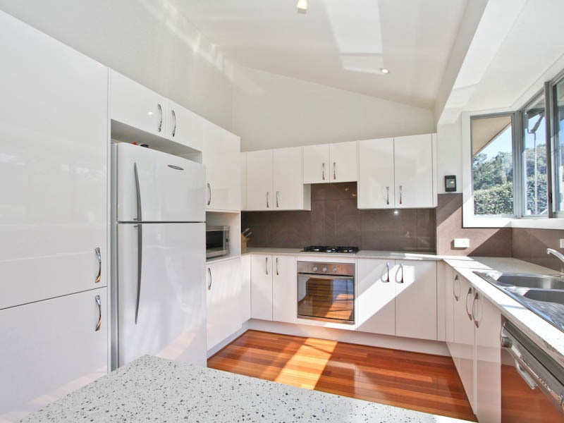 16 The Hill, Valentine NSW 2280