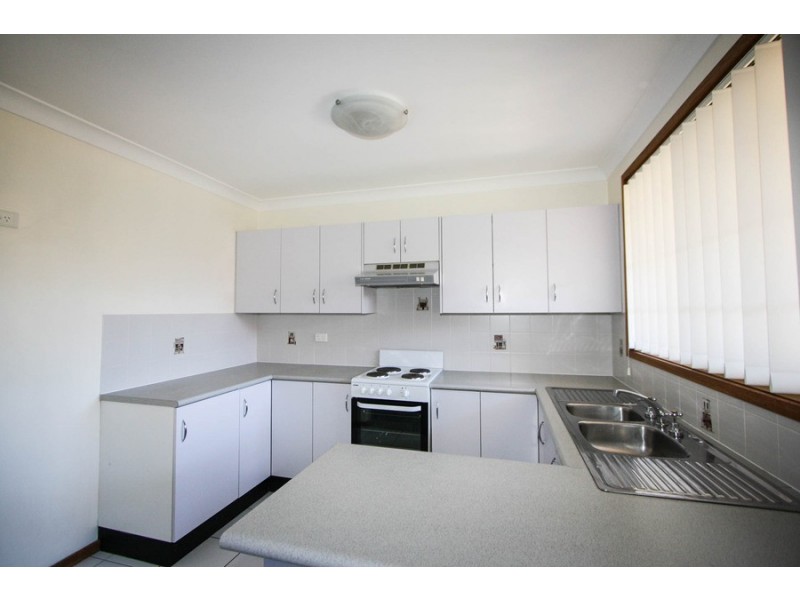 6/4 Delta Close, Eleebana NSW 2282