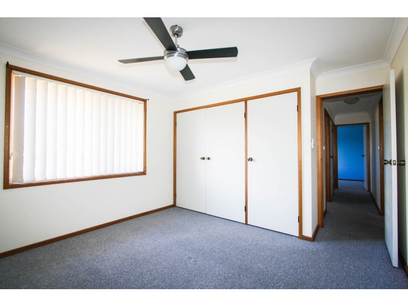 6/4 Delta Close, Eleebana NSW 2282