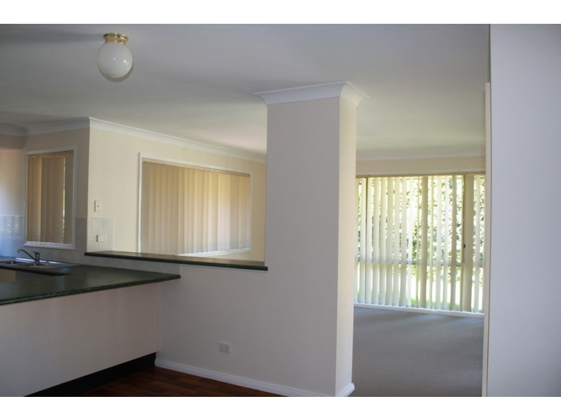 7 Defender Close, Marmong Point NSW 2284