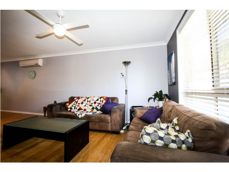 27 Endeavour Close, Woodrising NSW 2284