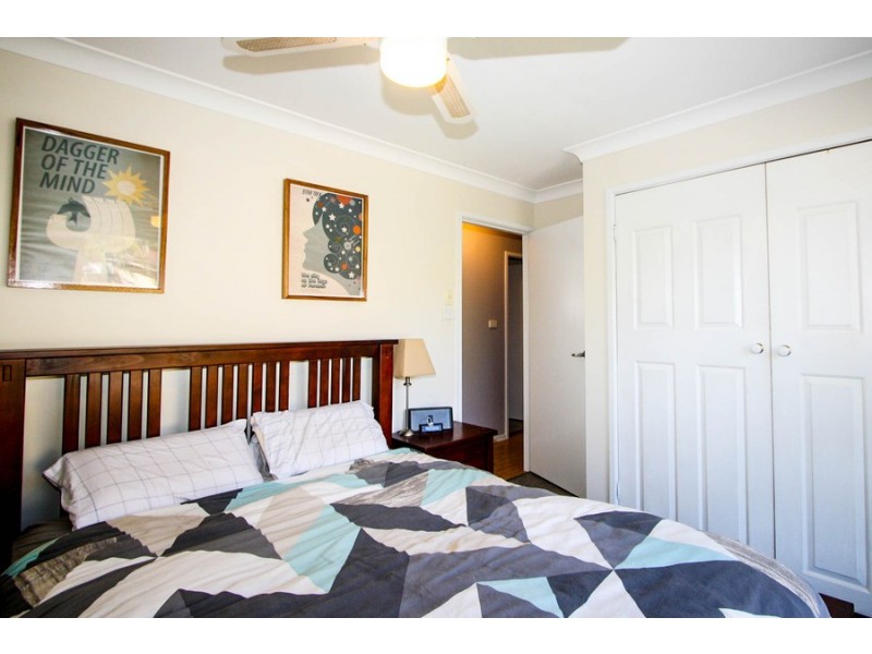 27 Endeavour Close, Woodrising NSW 2284