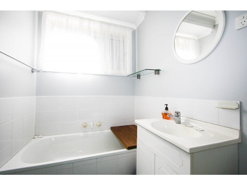 27 Endeavour Close, Woodrising NSW 2284