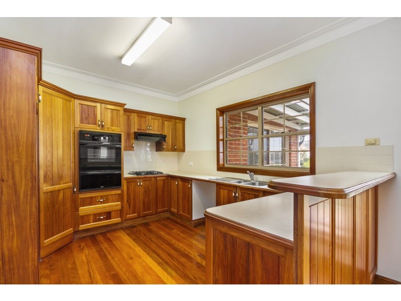 28 Agincourt Crescent, Valentine NSW 2280