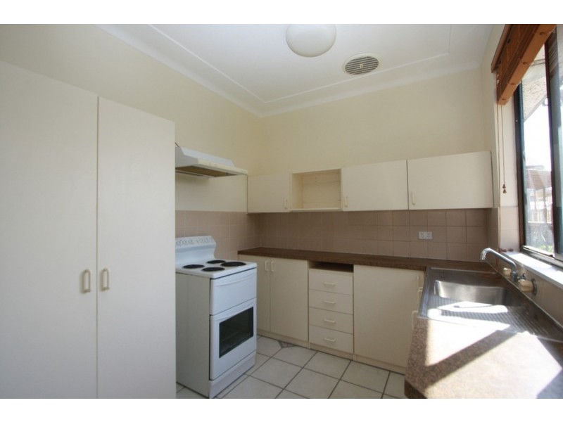 6 OAK Avenue, Cardiff NSW 2285