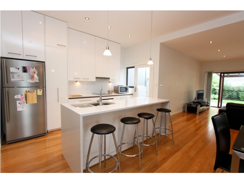 2/41 Tallawalla Road, Valentine NSW 2280