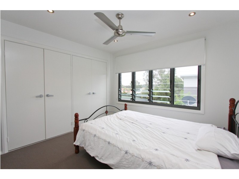 2/41 Tallawalla Road, Valentine NSW 2280