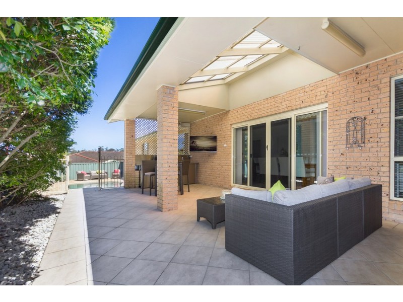 10 Toohey Cove, Eleebana NSW 2282