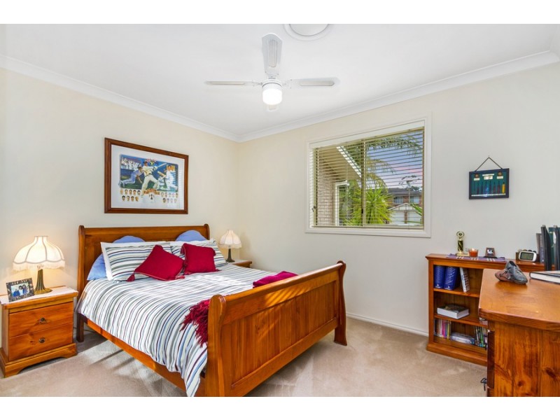 10 Toohey Cove, Eleebana NSW 2282