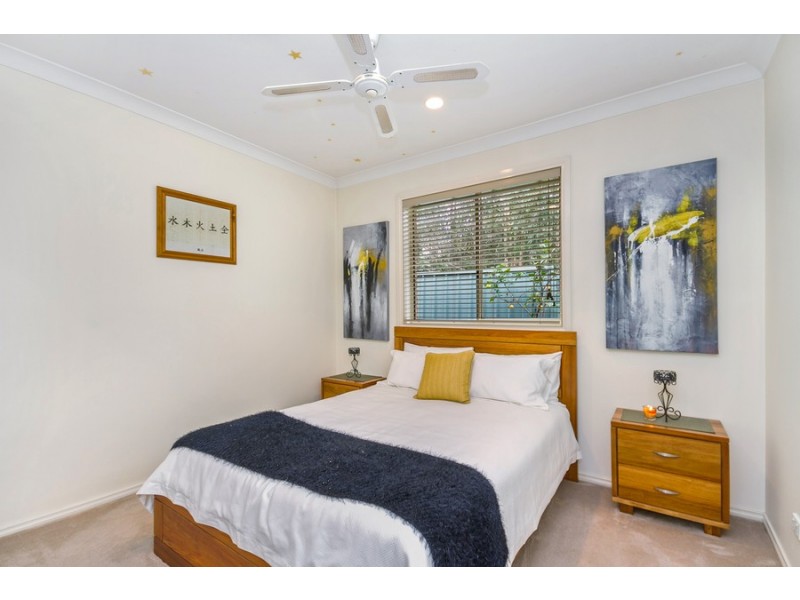 10 Toohey Cove, Eleebana NSW 2282