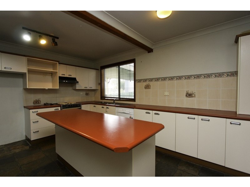 19 Berringar Road, Valentine NSW 2280