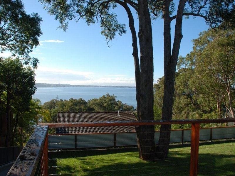 131 Skye Point Road, Coal Point NSW 2283