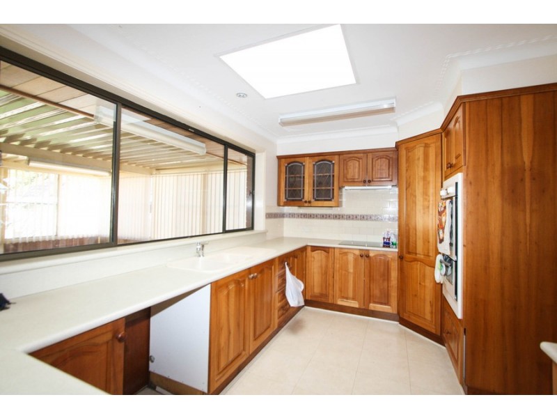 27 Berringar Road, Valentine NSW 2280