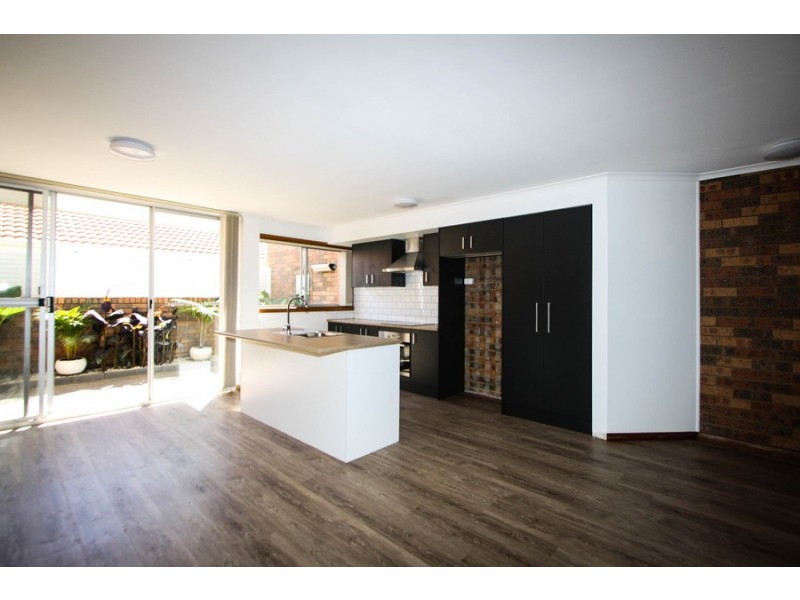 3/4 Bay Street, Toronto NSW 2283