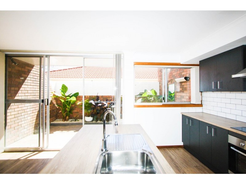 3/4 Bay Street, Toronto NSW 2283