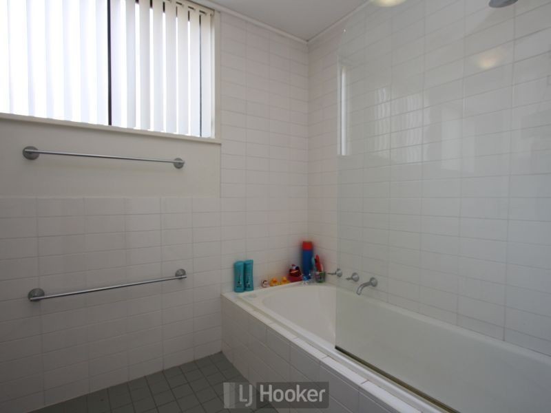 3/7 Howard Street, Warners Bay NSW 2282