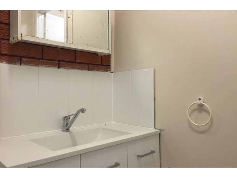 2/5 Glade Street, Arcadia Vale NSW 2283
