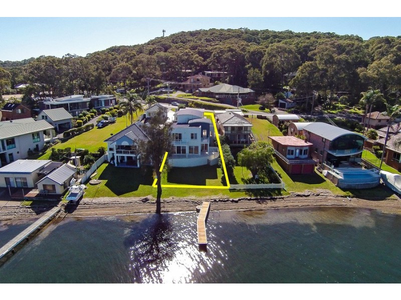 149 Coal Point Road, Coal Point NSW 2283