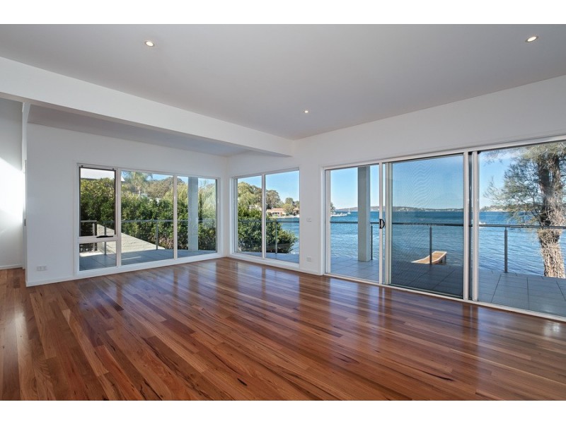 149 Coal Point Road, Coal Point NSW 2283
