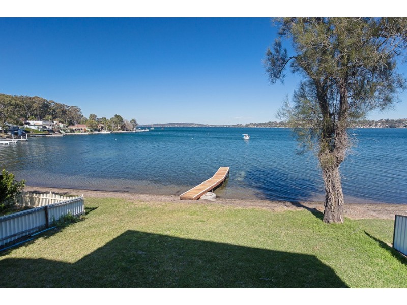 149 Coal Point Road, Coal Point NSW 2283