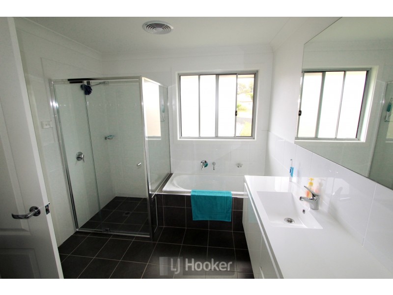 2/23 Lee Crescent, Birmingham Gardens NSW 2287