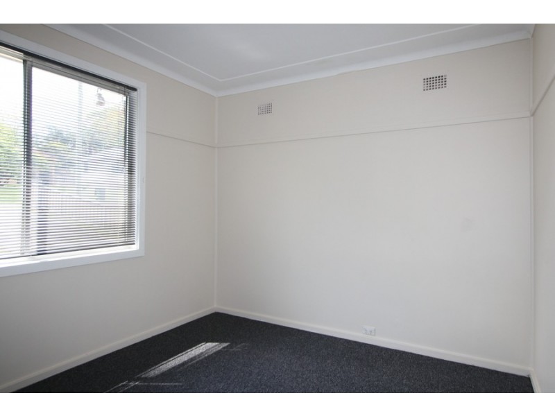 21 Blackbutt Parade, Kotara South NSW 2289