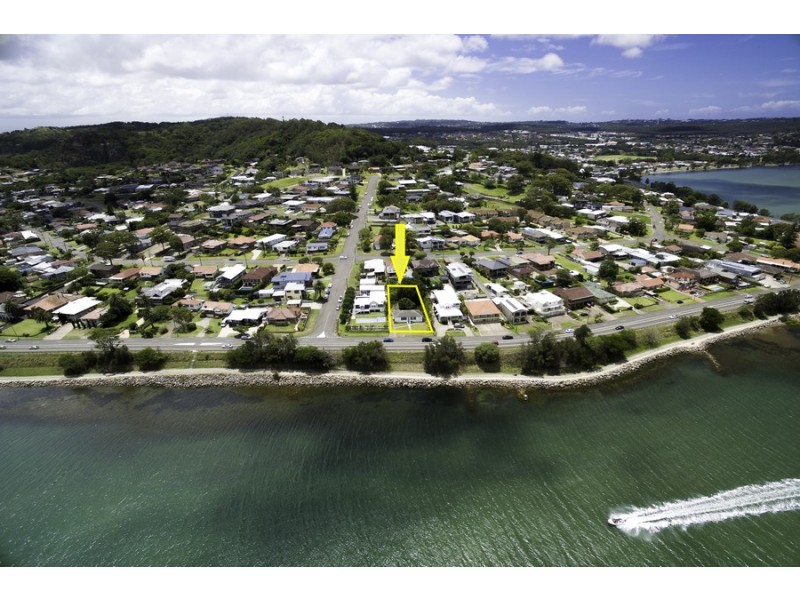 300 The Esplanade, Speers Point NSW 2284