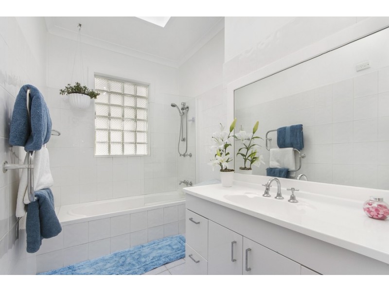 24 Hopkins Street, Speers Point NSW 2284