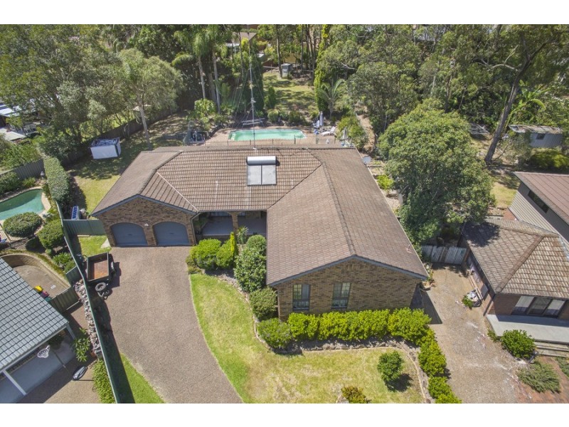 15 Huntington Close, Eleebana NSW 2282