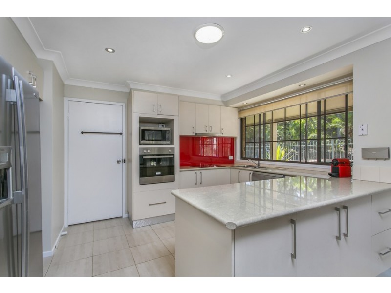 15 Huntington Close, Eleebana NSW 2282