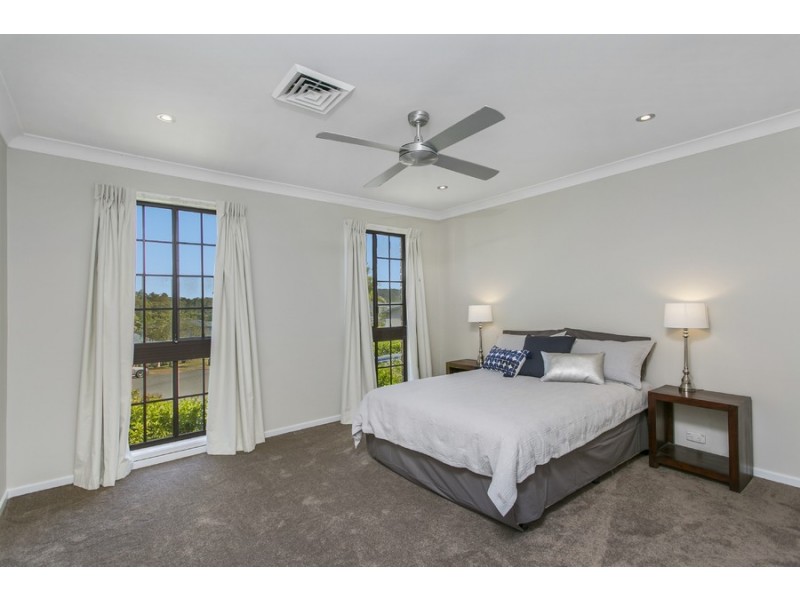 15 Huntington Close, Eleebana NSW 2282