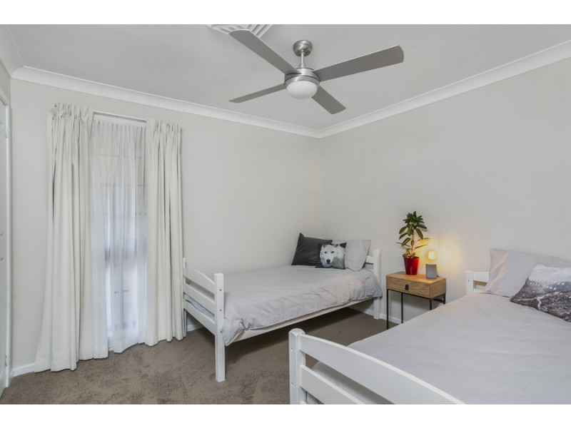 15 Huntington Close, Eleebana NSW 2282