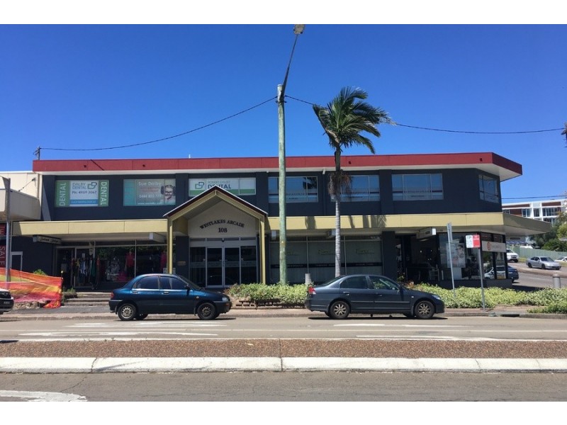 2/108 The Boulevard, Toronto NSW 2283