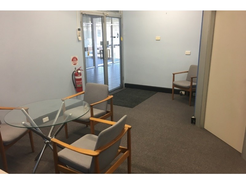 2/108 The Boulevard, Toronto NSW 2283