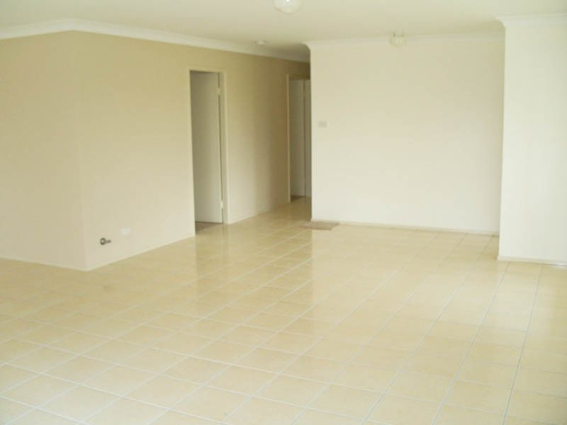 6 Jacana Way, Maryland NSW 2287