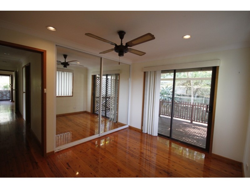 70 Fishing Point Road, Fishing Point NSW 2283