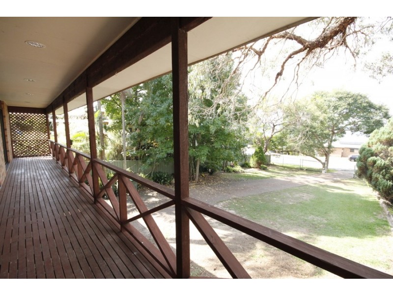 70 Fishing Point Road, Fishing Point NSW 2283