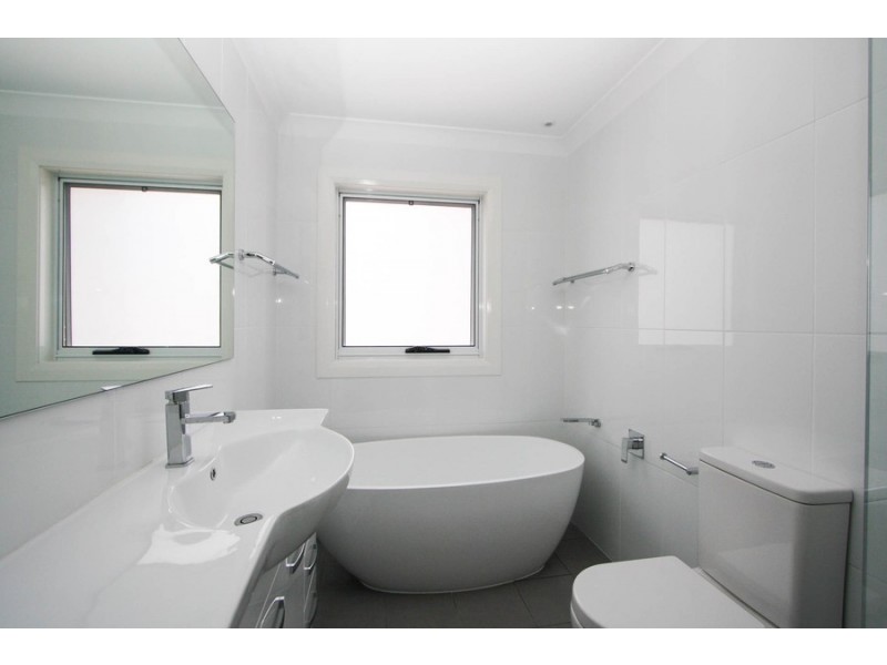 3 Winston Street, Croudace Bay NSW 2280