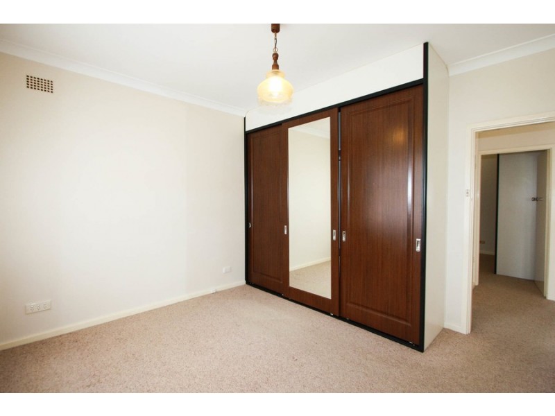 41 Jones Avenue, Warners Bay NSW 2282