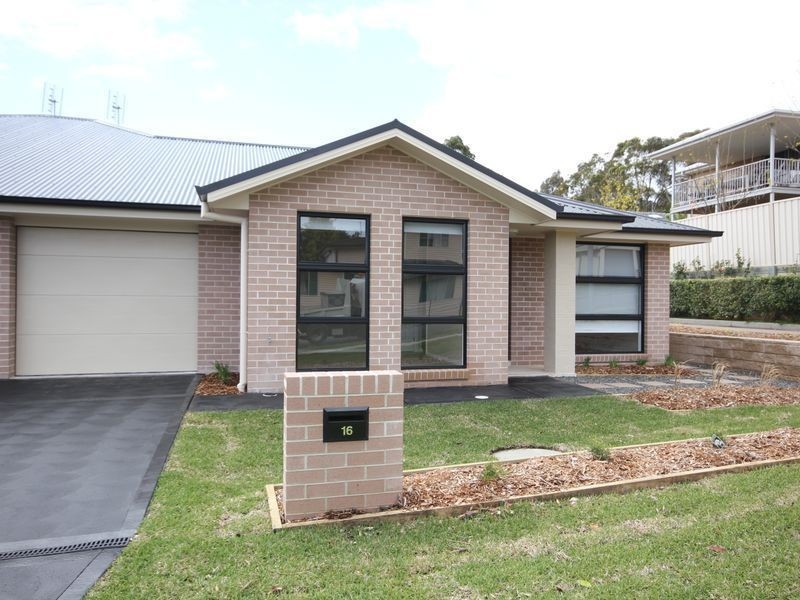 16 Evelyn Street, Floraville NSW 2280
