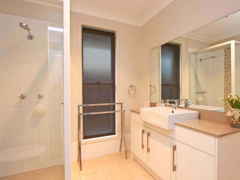 10 Boroke Way, Fletcher NSW 2287