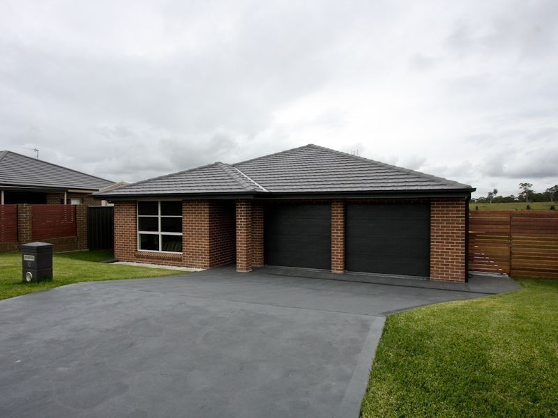 10 Boroke Way, Fletcher NSW 2287