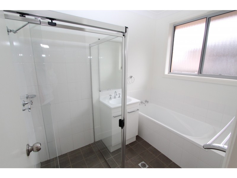 68 Delaware Drive, Macquarie Hills NSW 2285